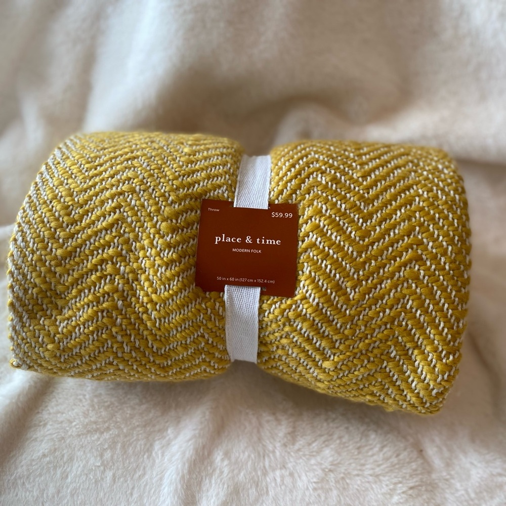 Yellow and White Throw with Fringe